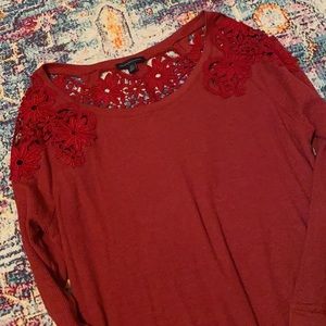 AE Floral Lace Long Sleeve Thermal